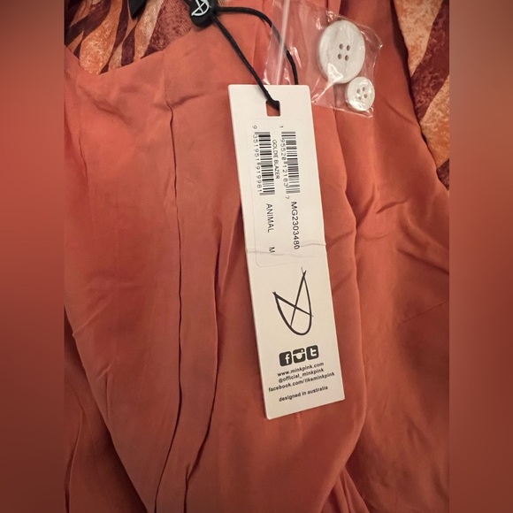 MINKPINK Women's Goldie belted Blazer, size medium in animal print, NWT - Picture 12 of 14